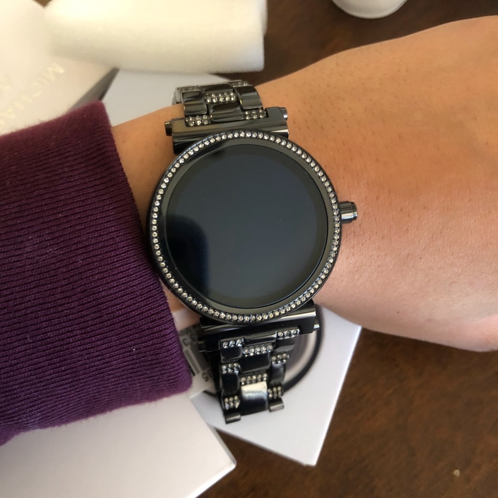 MK black smart watch sofielast one 🎉 - Picture 1 of 8